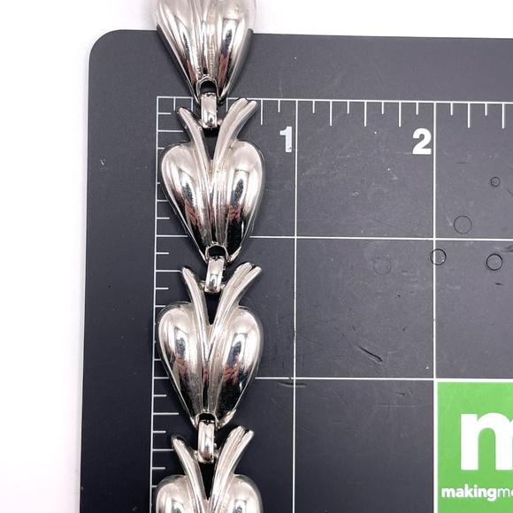 Vintage Crown Trifari Silver Tone Leaf Link Bracelet - Picture 12 of 12